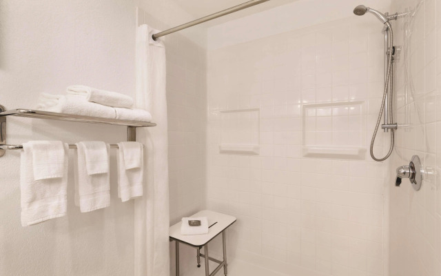 Country Inn & Suites by Radisson, Boone, NC