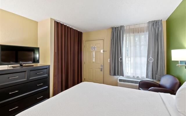 Extended Stay America Suites Washington DC Falls Church