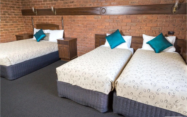 Albury Townhouse Motel – Guest Rooms – Albury