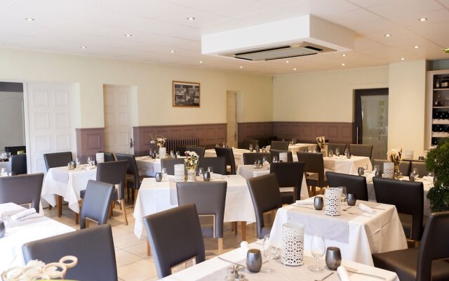 Logis Hotel Restaurant Croix Verte