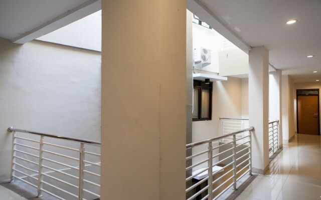 RedDoorz @ Babakan Jeruk 2