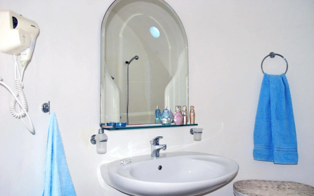 Mykonian Iros Suites & Villas