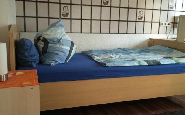 Xianning Jia Yuan Business Hotel