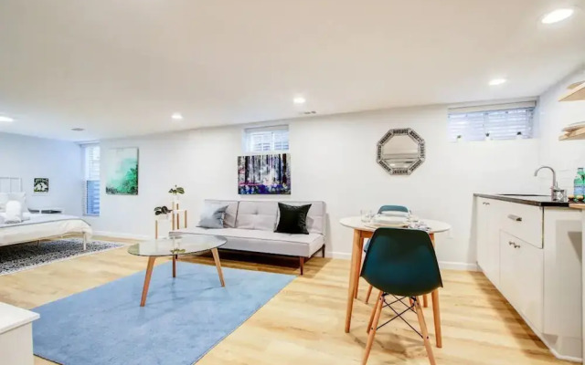 Private Studio in Serene DC Neighborhood