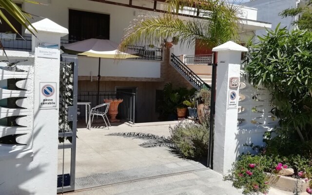 Baia del Conte Apartments