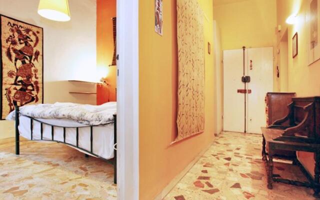 Your Home in Florence Oltrarno