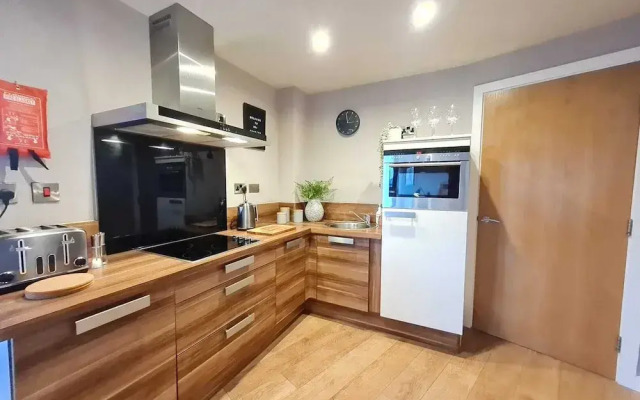 Sheffield 6th Floor City View Apartment