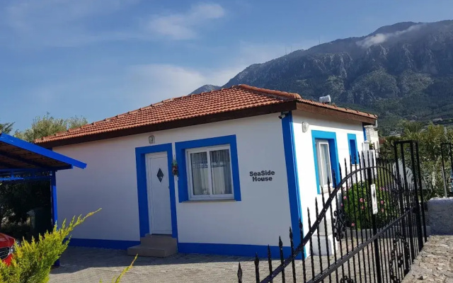 Seaside House 2 Double Bedrooms With Spectacular Mountain Sea View