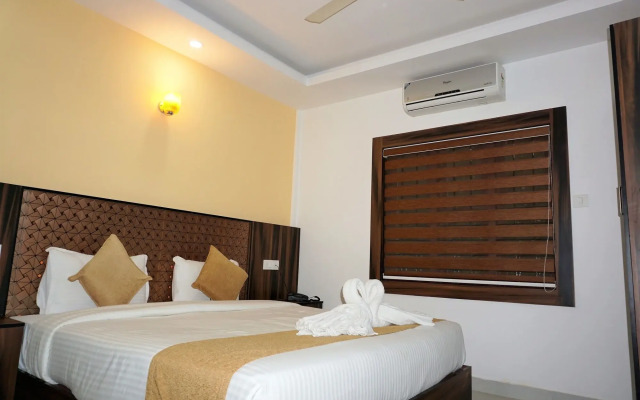 Hotel Kochi Crown