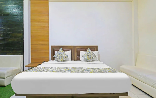 Sugar Cube by OYO Rooms