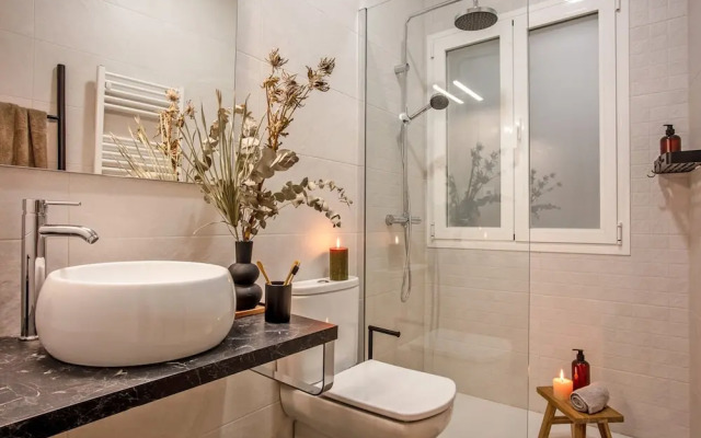 Gobi - 1 Bedroom and Office in Chamber