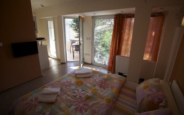 Aloha Luxury Apartments