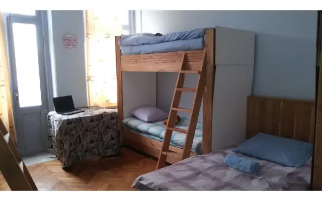 Vareron Hostel