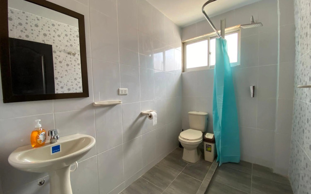 Agradable departamento con estacionamiento gratis