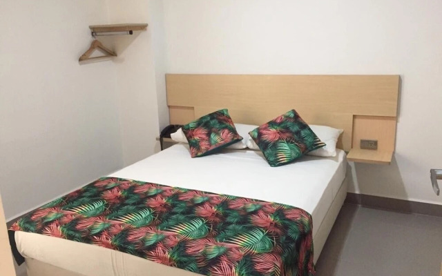 Hotel Cayena Inn