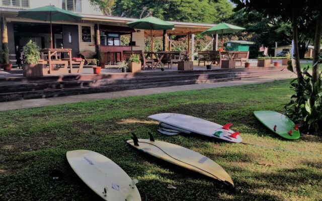 Rendezvous Surf Camp Fiji - Hostel