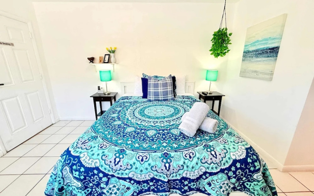 Hollywood Boardwalk Studio Fully Equipped Kitchen
