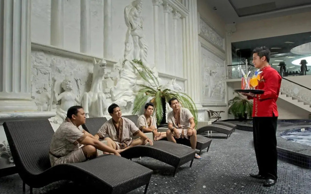 Grand Elite Hotel