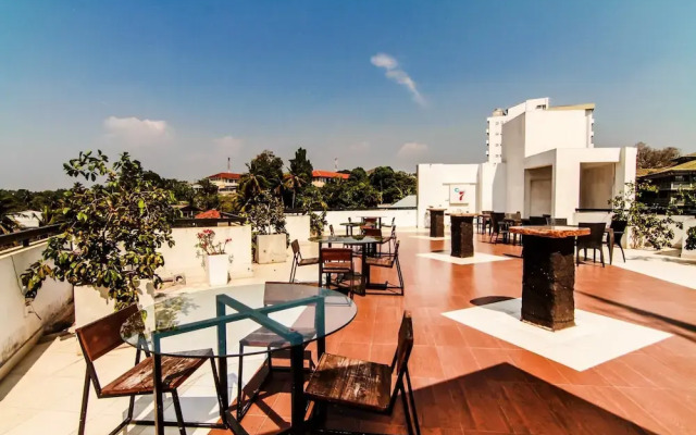 OYO 117 Saninro Residencies