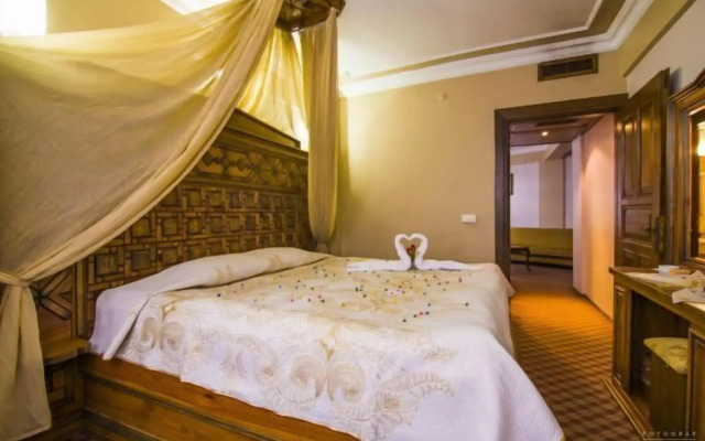Zalifre Hotel