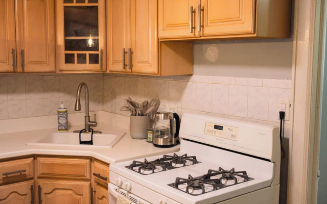 Cozy Brooklyn - 1BR Apartment