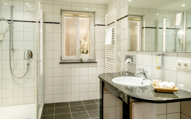 Seehotel Niedernberg - Das Dorf am See