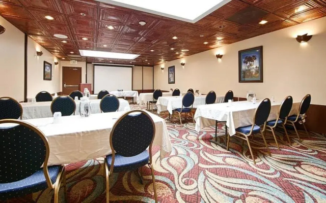 Best Western PLUS Casablanca Inn