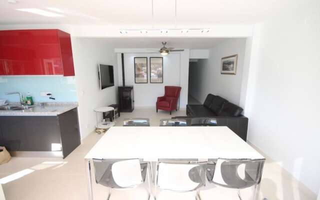 Luxury Penthouse Guatipiti
