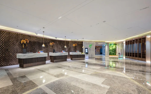 Holiday Inn Shanghai Huaxia