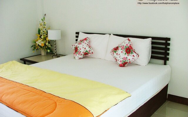Thatphanom Place