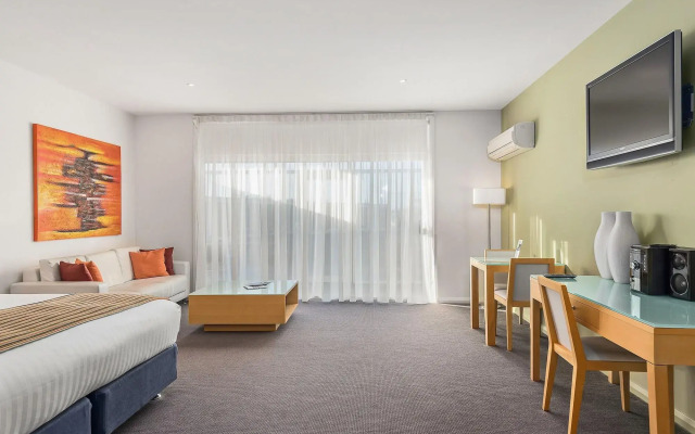 York Cove Hotel