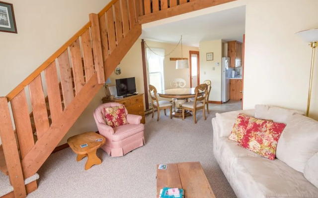 Bayview Pines Country Inn Apartments