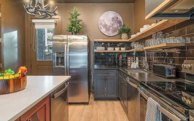 Luxe-rooftop Echo-private Deck-4 Mins Broadway