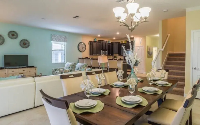 1470 Rolling Fairway Drive
