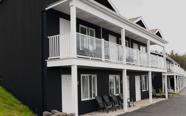 The Iona Heights Inn