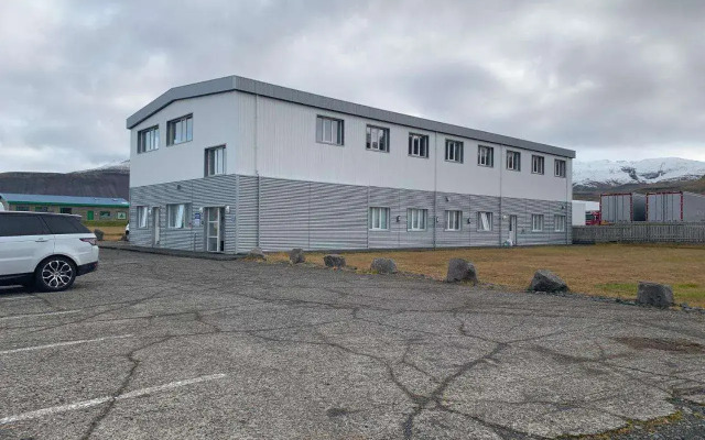 Stoð Guesthouse and apartments