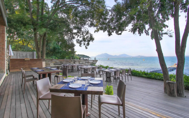 Samed Hideaway Resort