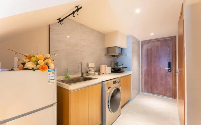Shanghai Hills & Freshly Home Loft Retreat near NECC
