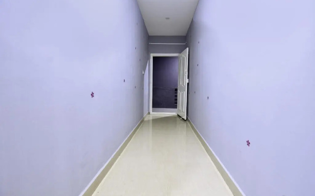 Gold Inn Palace by OYO Rooms