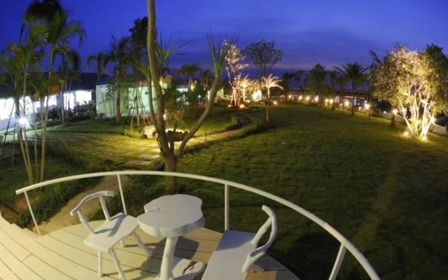 Ingmoon Riverside Resort And Spa