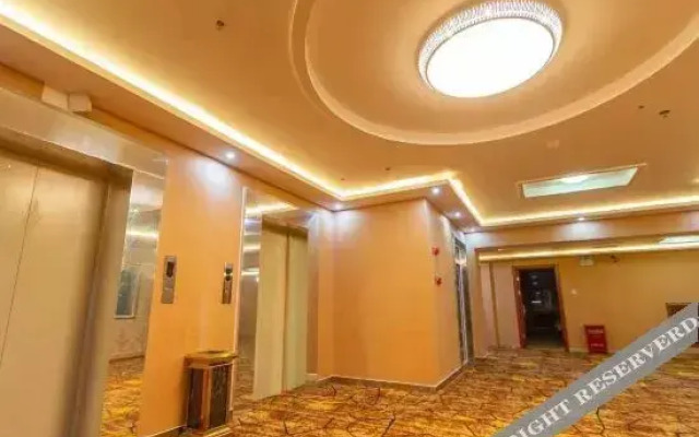 Ruoqiang holiday inn