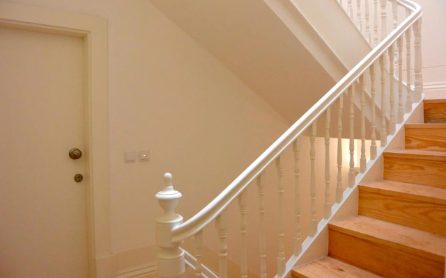 Sostoa Studio Porto, by Flat in Porto