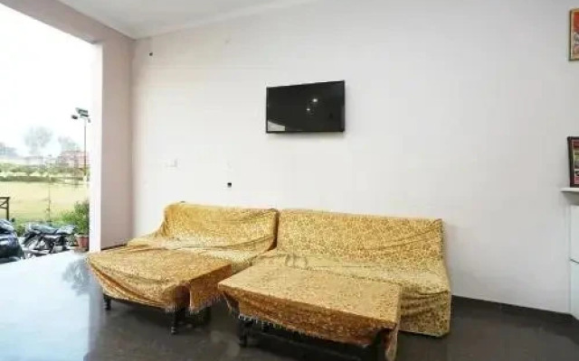 Hotel Chandra Garden by OYO Rooms
