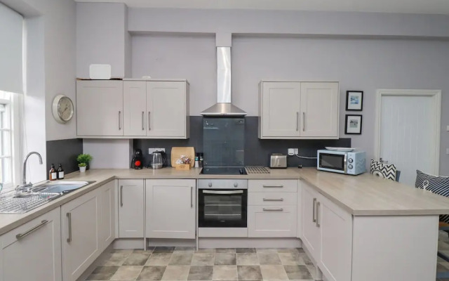 Malcolm Miller House