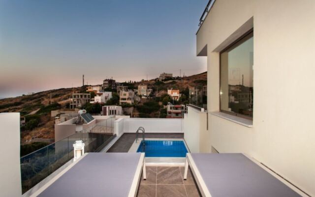 Luxurious Rikas Villa