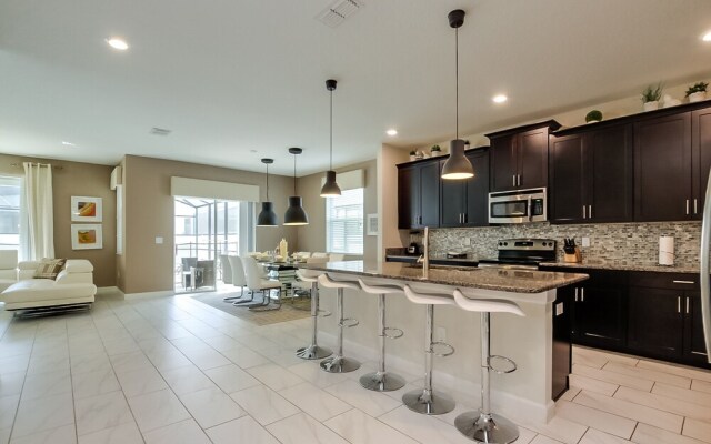 Storey Lake - 4725 Sleepy Hollow Drive