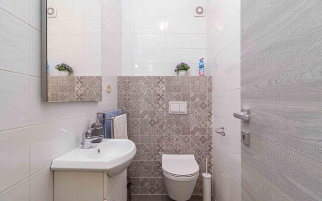 Stunning Home in Pula With 4 Bedrooms and Wifi