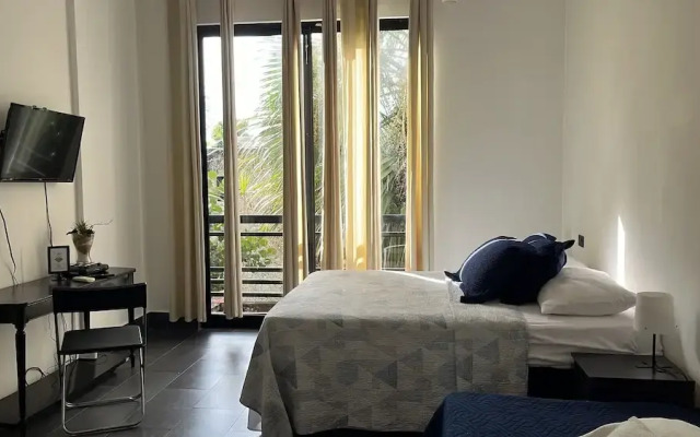 MANAYA Bed & Breakfast