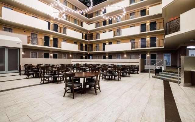 Embassy Suites by Hilton Memphis East Germantown Area