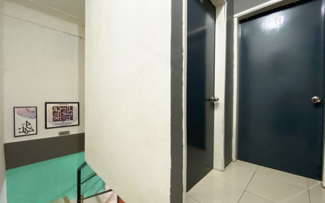 OYO 90198 Aleesya Homestay